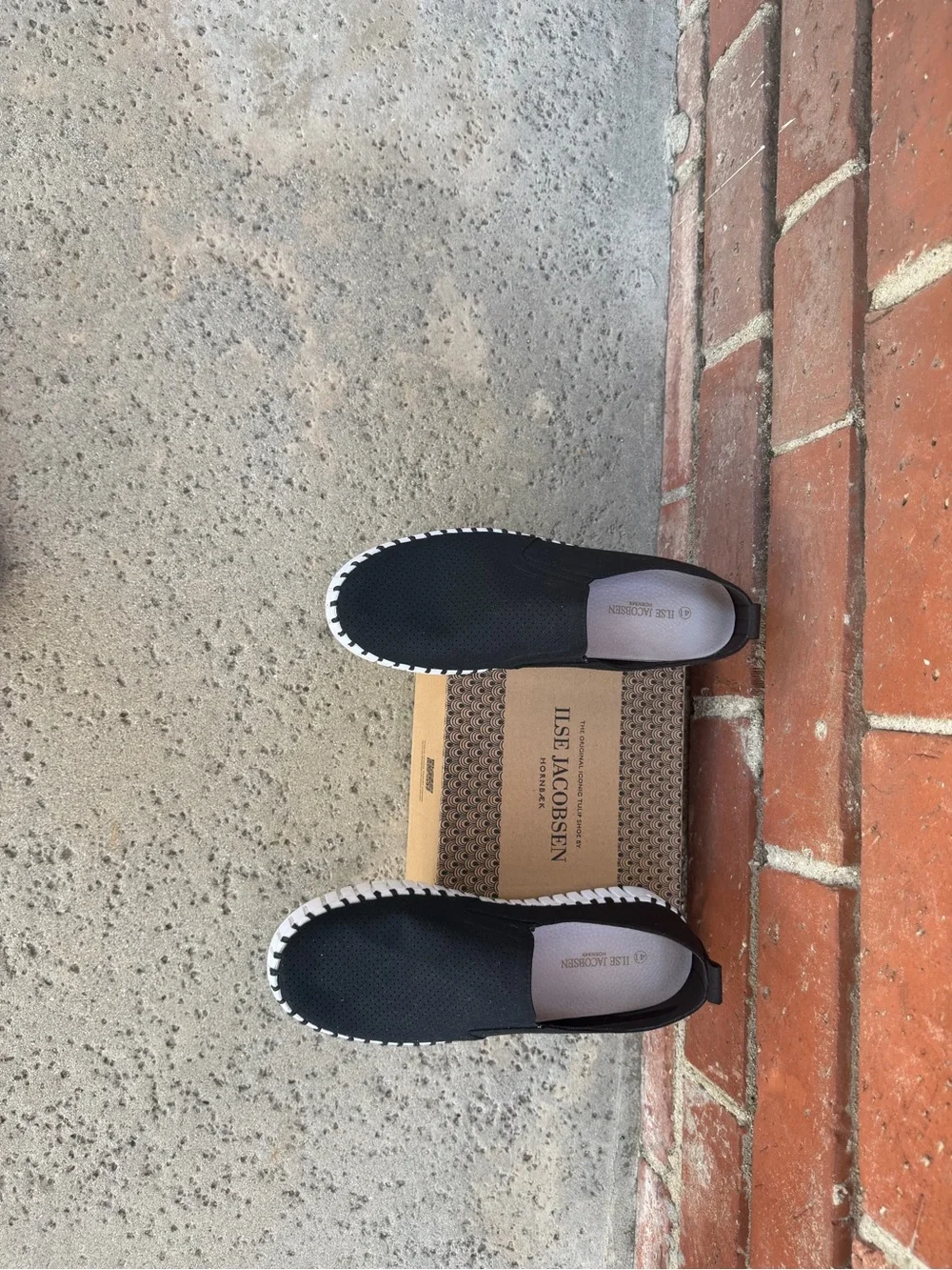 Ilse Jacobsen Black Knit Slip-On Sneakers with White Trim